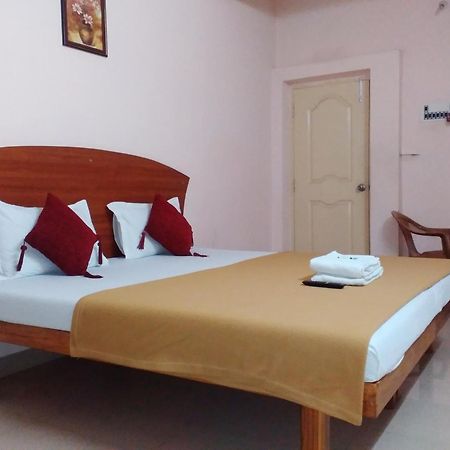 Royal Green Airport Transit Accommodation Chennai Exterior photo