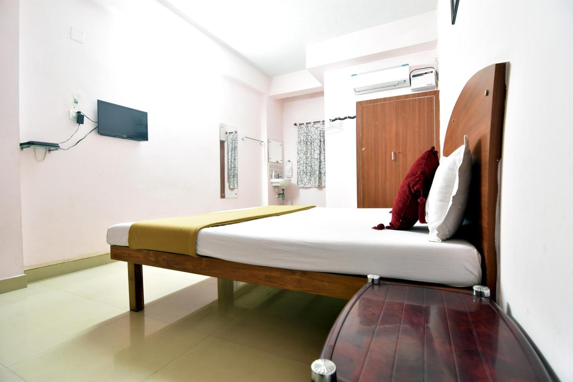 Royal Green Airport Transit Accommodation Chennai Exterior photo