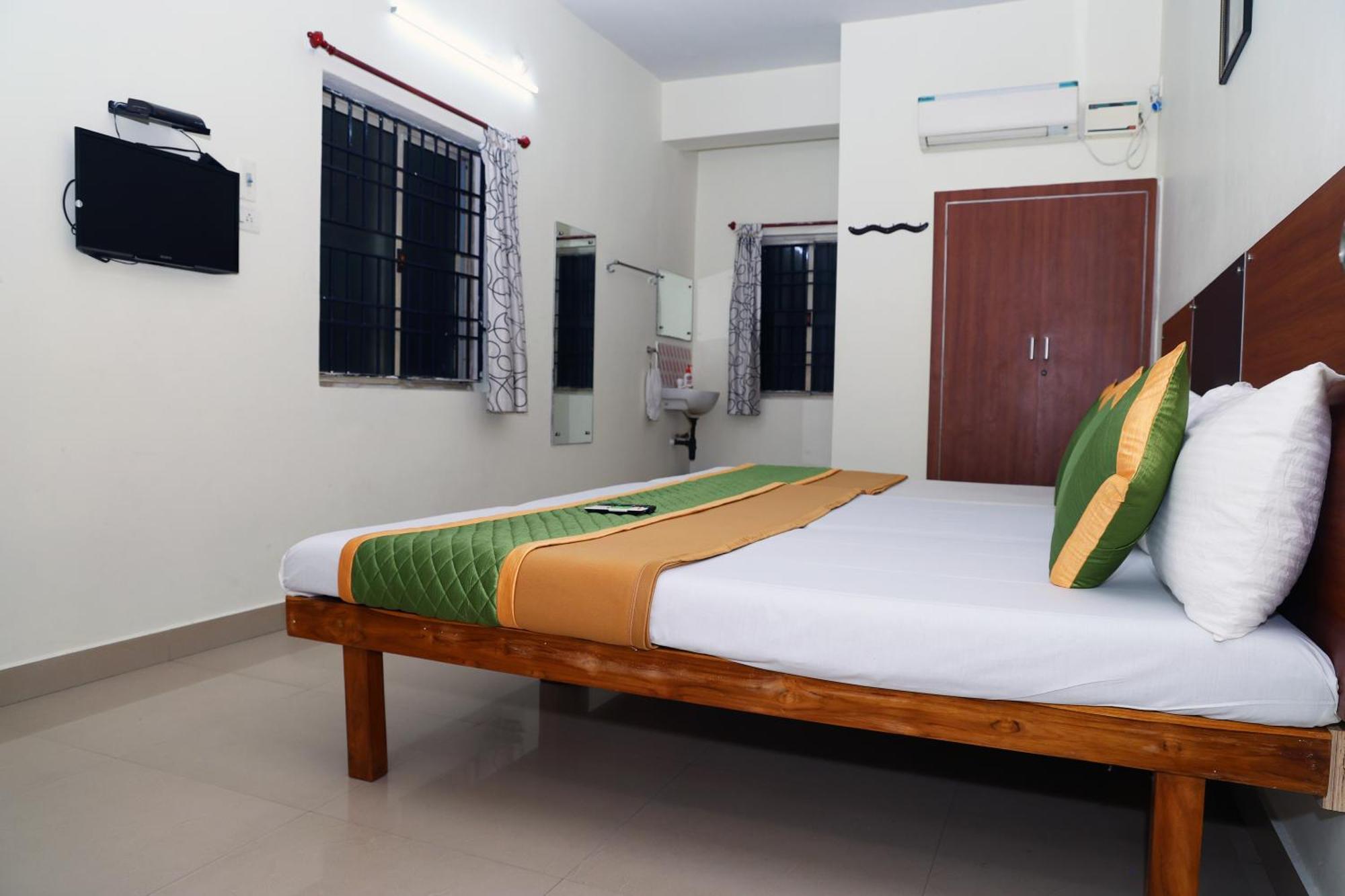 Royal Green Airport Transit Accommodation Chennai Exterior photo