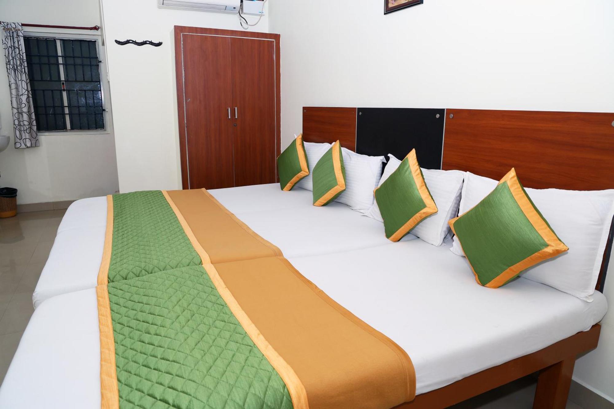 Royal Green Airport Transit Accommodation Chennai Exterior photo