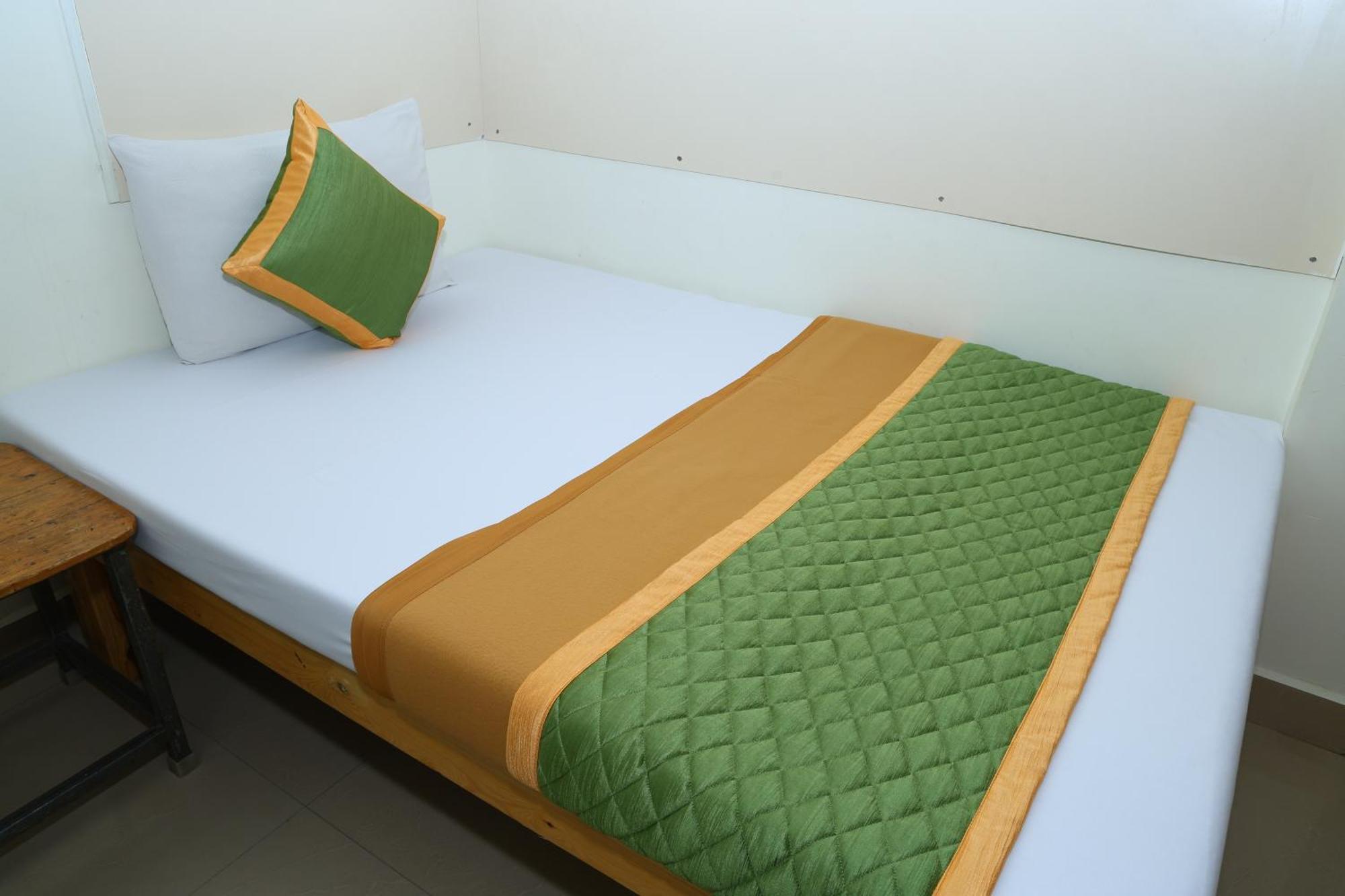 Royal Green Airport Transit Accommodation Chennai Exterior photo