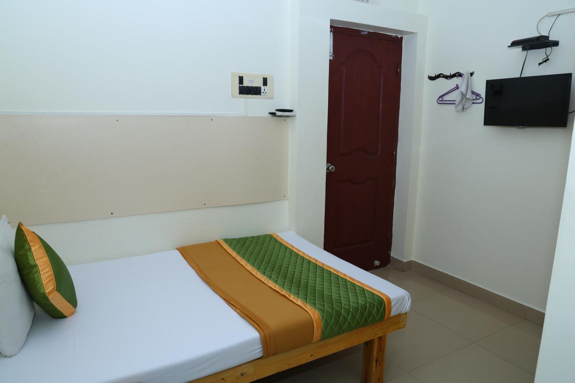 Royal Green Airport Transit Accommodation Chennai Exterior photo