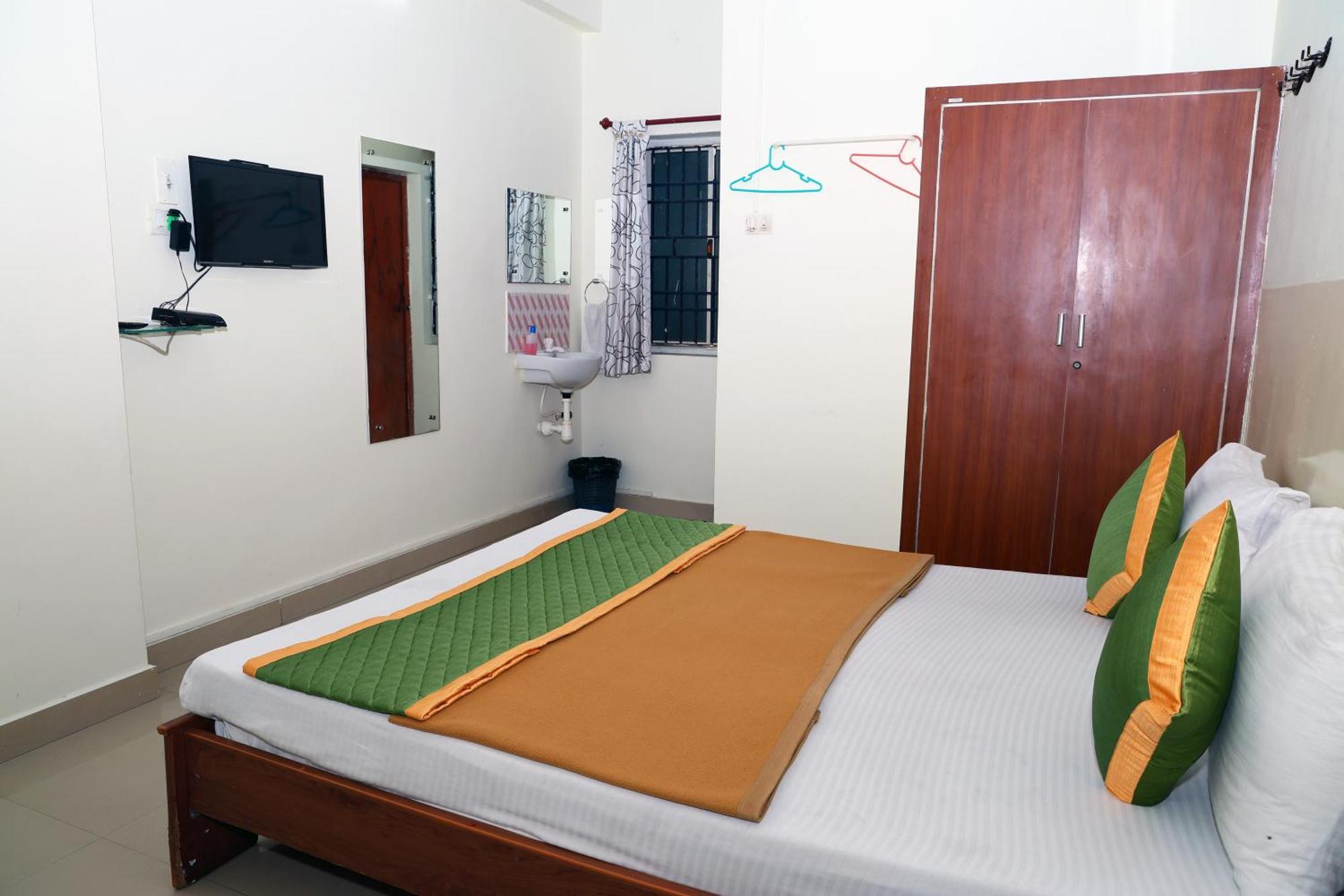 Royal Green Airport Transit Accommodation Chennai Exterior photo
